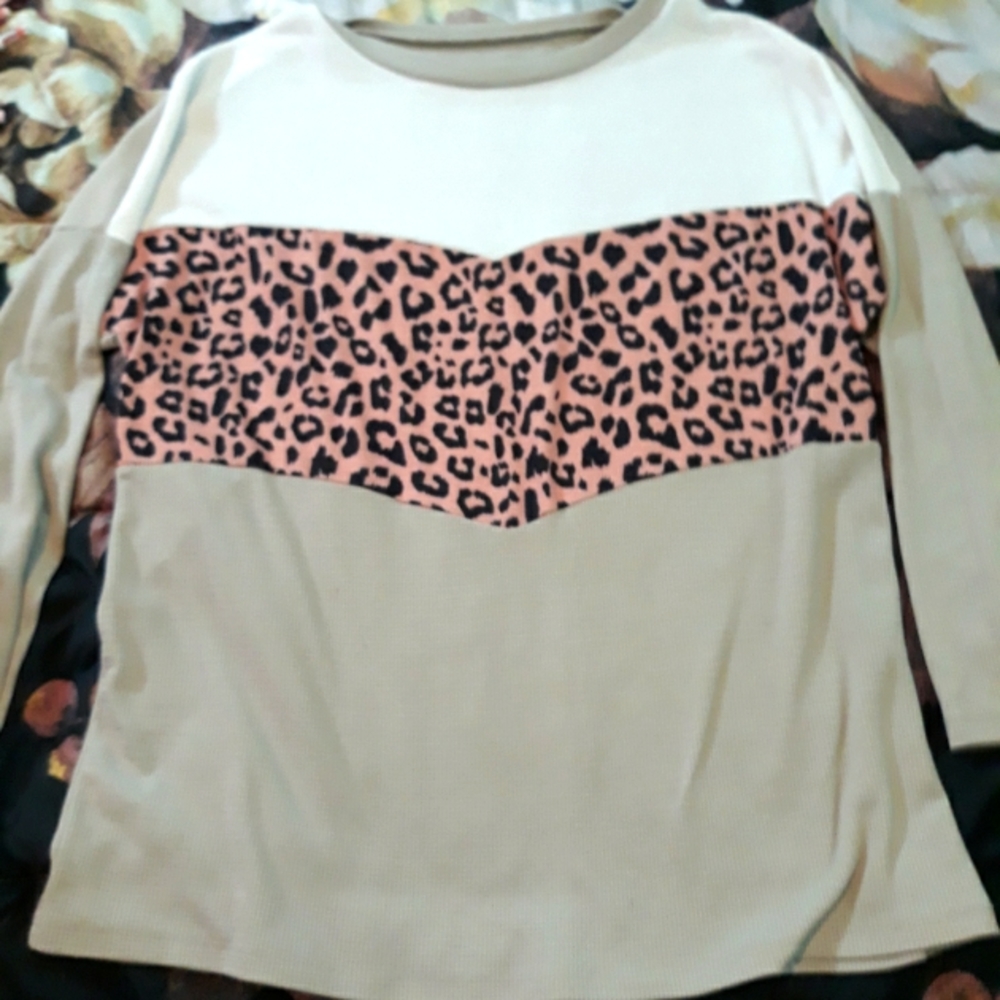 Bouquet Leapred top
